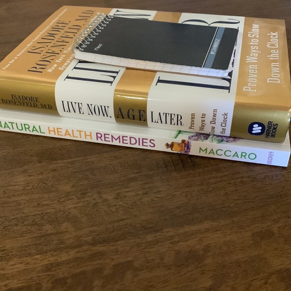 2 books and a little notebook for sale. - Picture 6 of 6